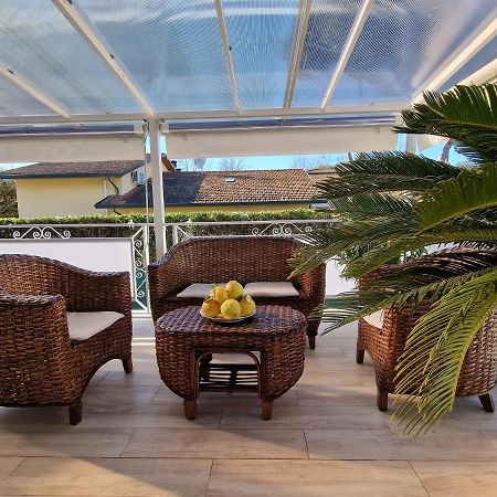 Tra Forte Dei Marmi E Marina Di Massa - Il Melograno エクステリア 写真
