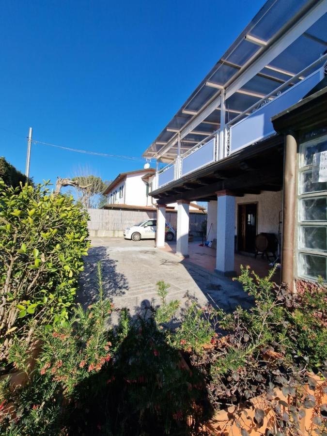 Tra Forte Dei Marmi E Marina Di Massa - Il Melograno エクステリア 写真